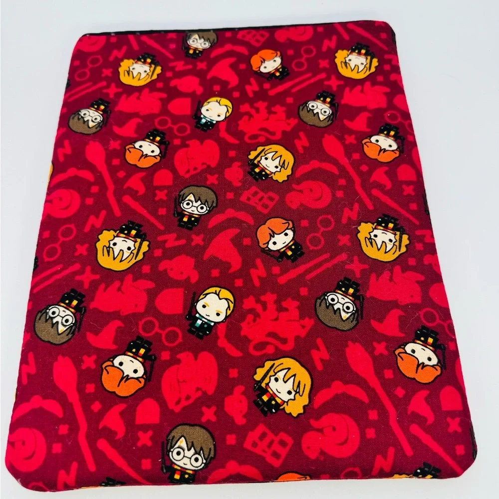 Luna & Lore Harry Potter Padded Tablet/Book Cover